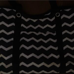 Large Black and White Chevron Large Zip Top Tote Thirty One Gifts